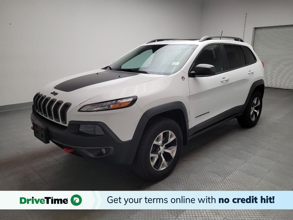 2017 Jeep Cherokee in Phoenix, AZ 85022 - 18136735