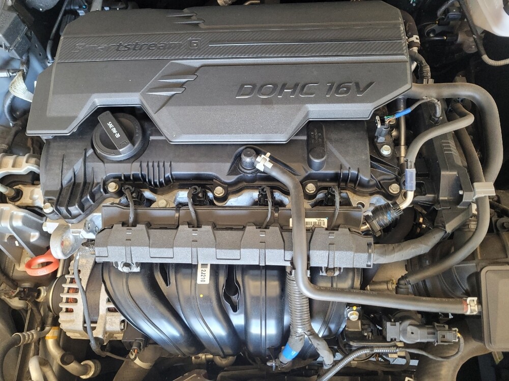 2022 Hyundai Elantra in Montclair, CA 91763 - 18136736 30