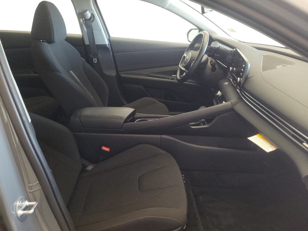 2022 Hyundai Elantra in Montclair, CA 91763 - 18136736 21
