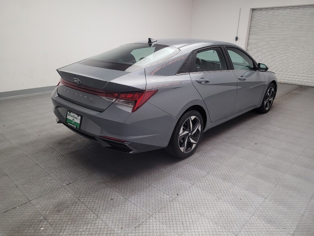 2022 Hyundai Elantra in Montclair, CA 91763 - 18136736 9