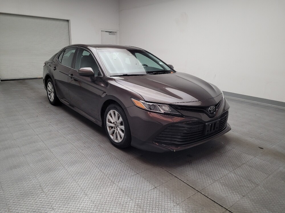 2018 Toyota Camry in Montclair, CA 91763 - 18136738 13