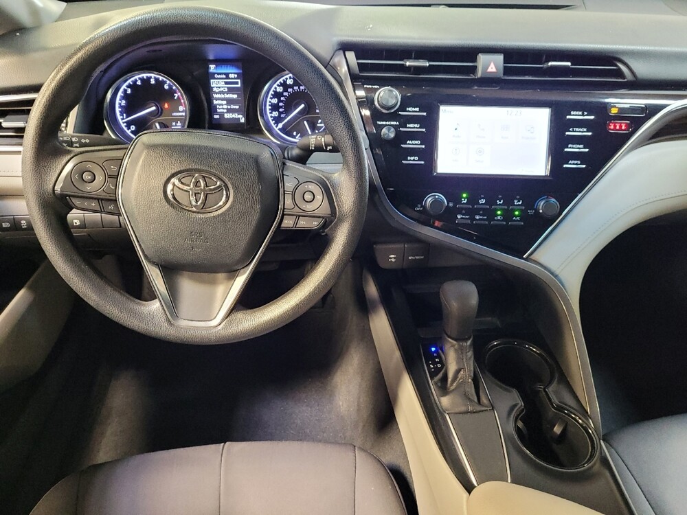 2018 Toyota Camry in Montclair, CA 91763 - 18136738 22