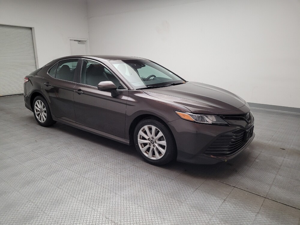 2018 Toyota Camry in Montclair, CA 91763 - 18136738 11