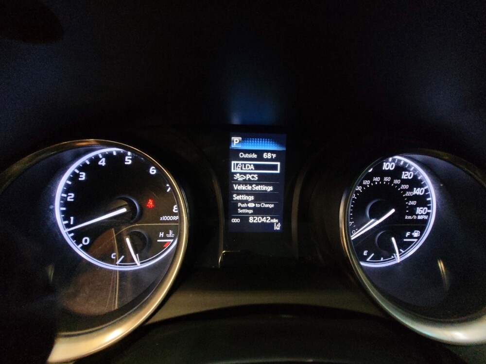 2018 Toyota Camry in Montclair, CA 91763 - 18136738 23