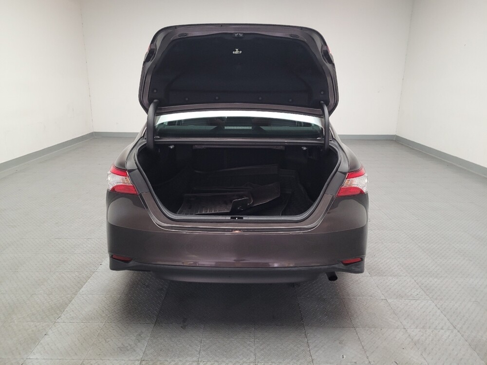 2018 Toyota Camry in Montclair, CA 91763 - 18136738 29