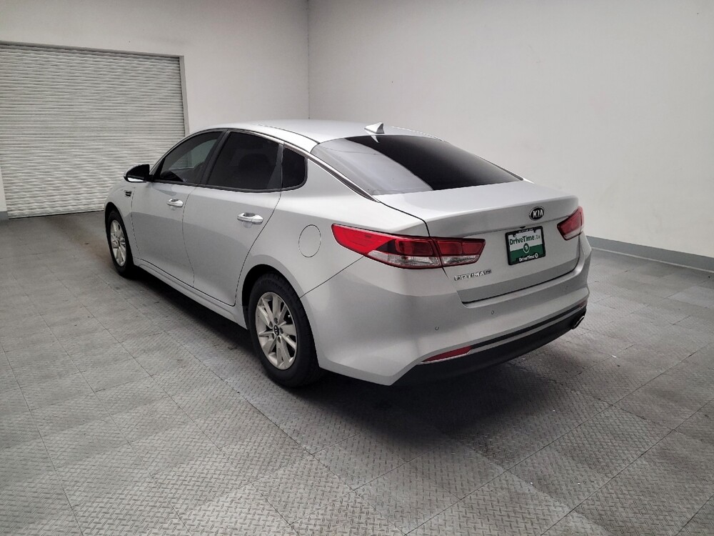 2018 Kia Optima in El Cajon, CA 92020 - 18136742 5
