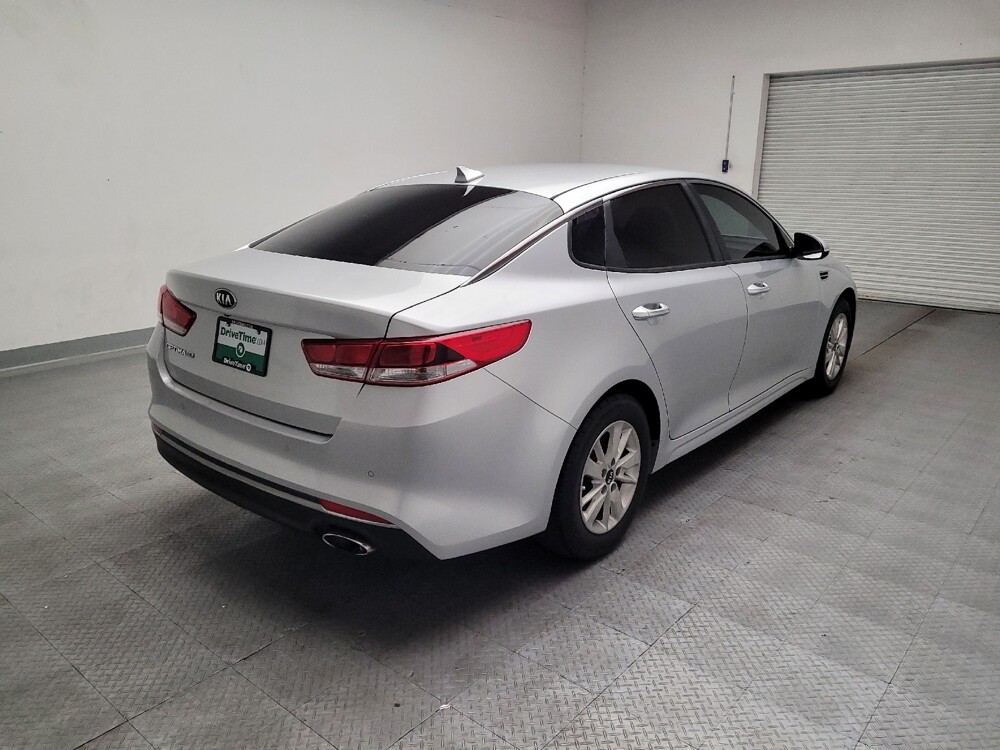 2018 Kia Optima in El Cajon, CA 92020 - 18136742 9