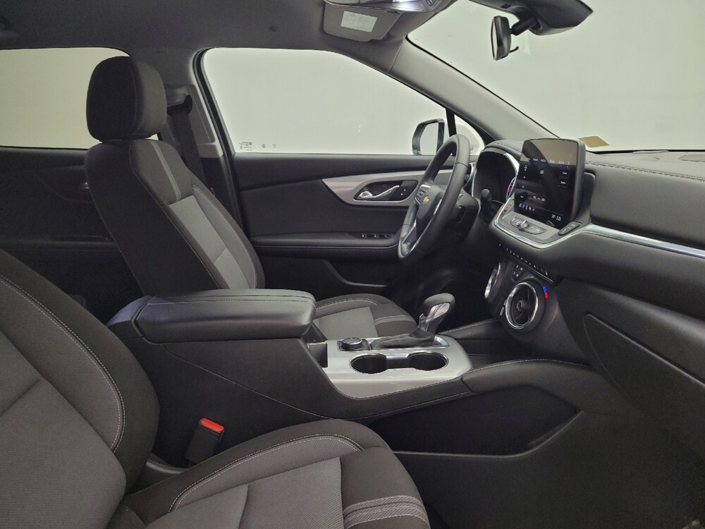 2024 Chevrolet Blazer in Maple Heights, OH 44137 - 18136749 21
