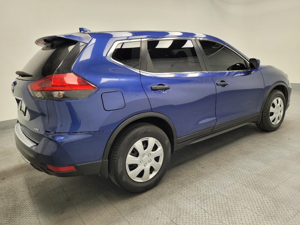 2017 Nissan Rogue in Las Vegas, NV 89102 - 18136750 10