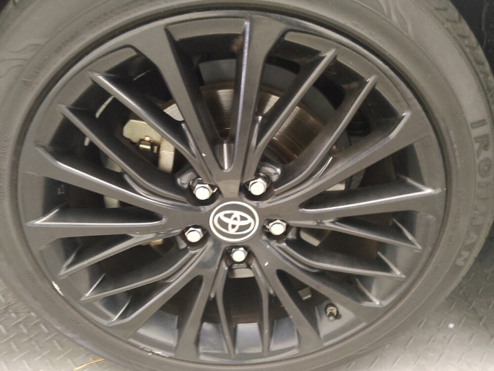 2018 Toyota Camry in Pelham, AL 35124 - 18136768 31