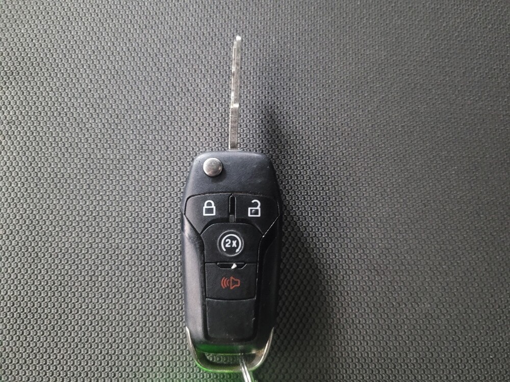 2016 Ford F150 in Columbus, GA 31909 - 18136780 32