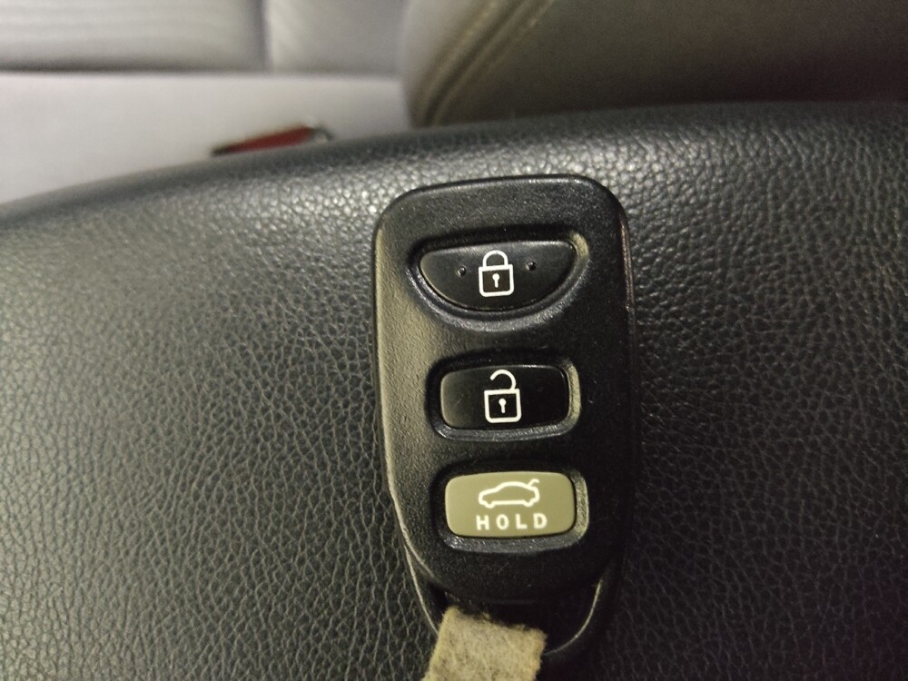 2016 Hyundai Elantra in Tampa, FL 33612 - 18136806 32