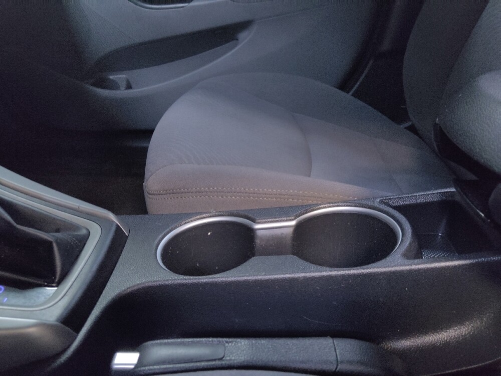 2016 Hyundai Elantra in Tampa, FL 33612 - 18136806 26