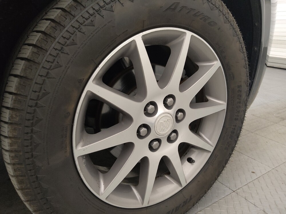 2017 Buick Enclave in Tampa, FL 33619 - 18136812 31