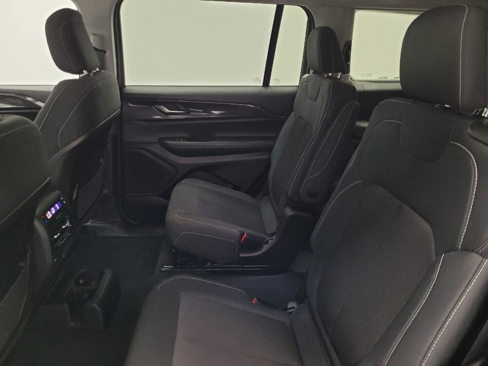 2023 Jeep Grand Cherokee L in Las Vegas, NV 89102 - 18136822 18