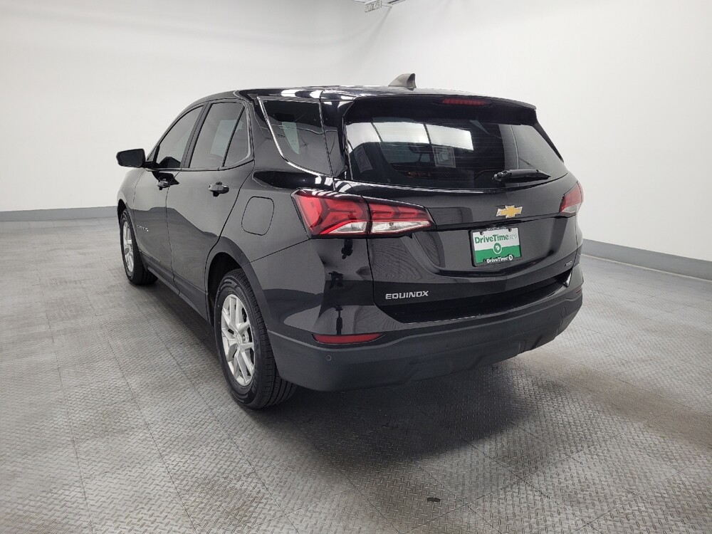2022 Chevrolet Equinox in Las Vegas, NV 89102 - 18136825 5