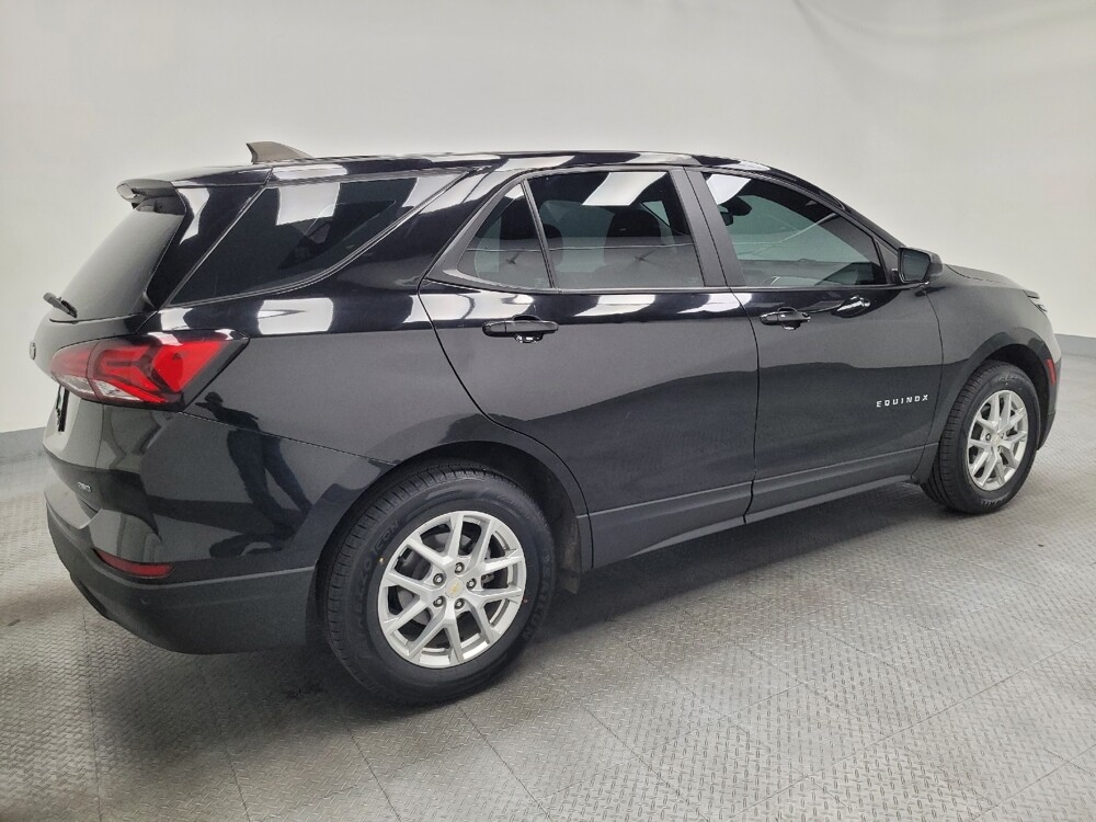 2022 Chevrolet Equinox in Las Vegas, NV 89102 - 18136825 10