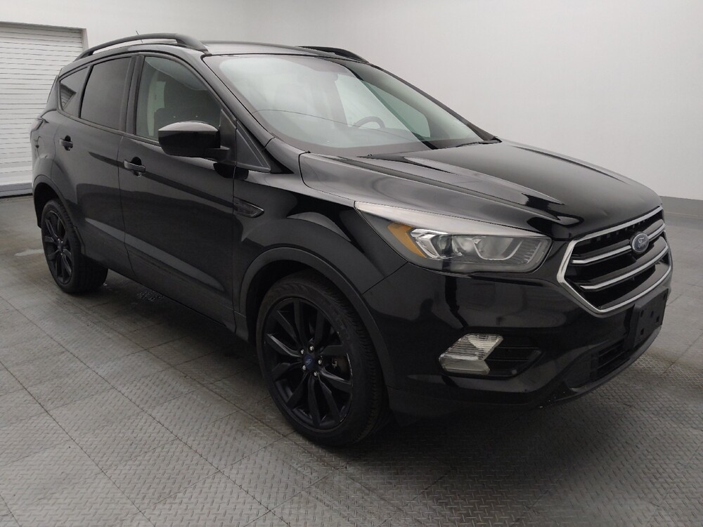 2017 Ford Escape in Miami, FL 33157 - 18136833 13
