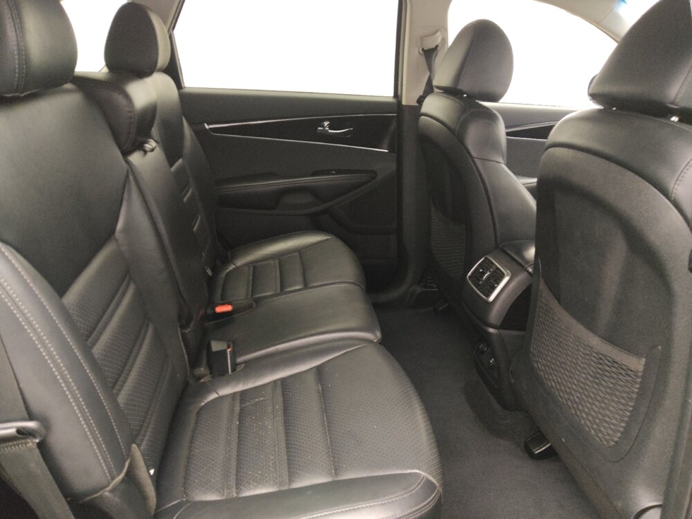 2019 Kia Sorento in Jacksonville, FL 32225 - 18136834 19