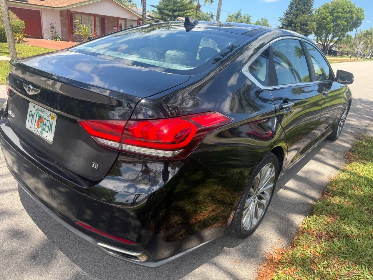 2016 Hyundai Genesis in Hollywood, FL 33023-1906 - 18136836 8