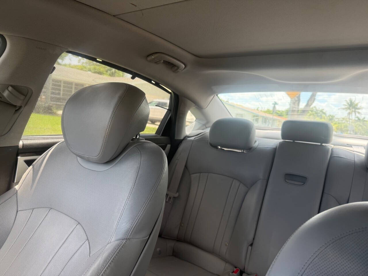 2016 Hyundai Genesis in Hollywood, FL 33023-1906 - 18136836 21
