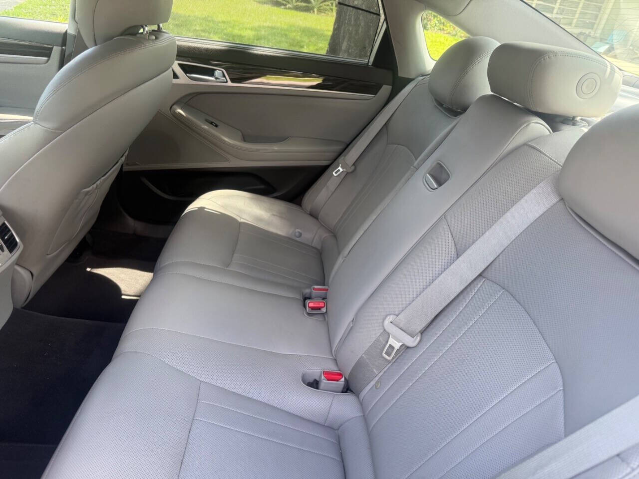 2016 Hyundai Genesis in Hollywood, FL 33023-1906 - 18136836 10