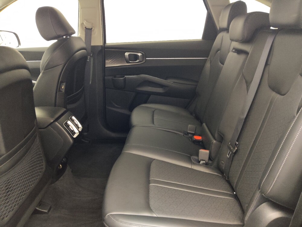 2023 Kia Sorento in Sanford, FL 32773 - 18136845 18