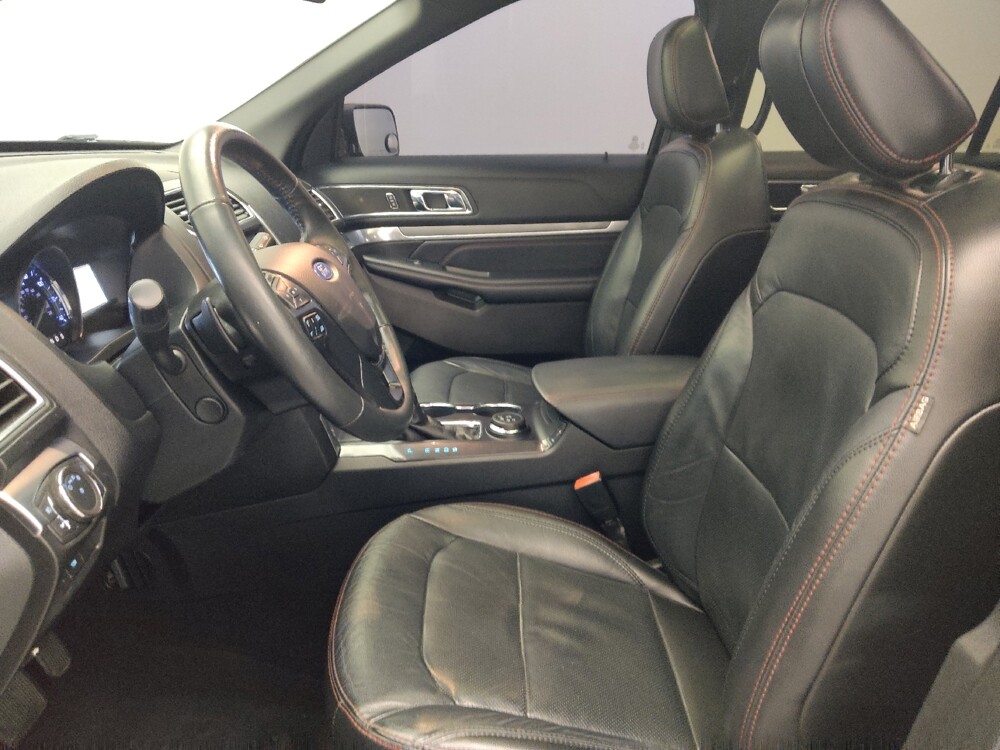 2018 Ford Explorer in Jacksonville, FL 32210 - 18136850 17
