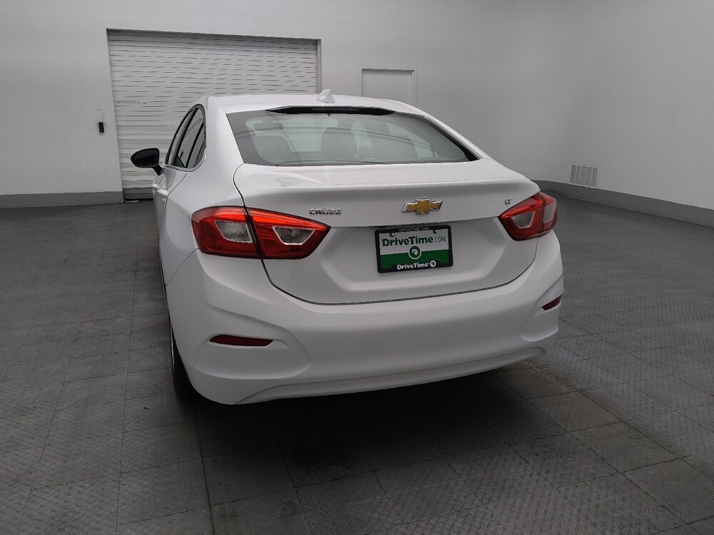 2018 Chevrolet Cruze in Jacksonville, FL 32225 - 18136851 6