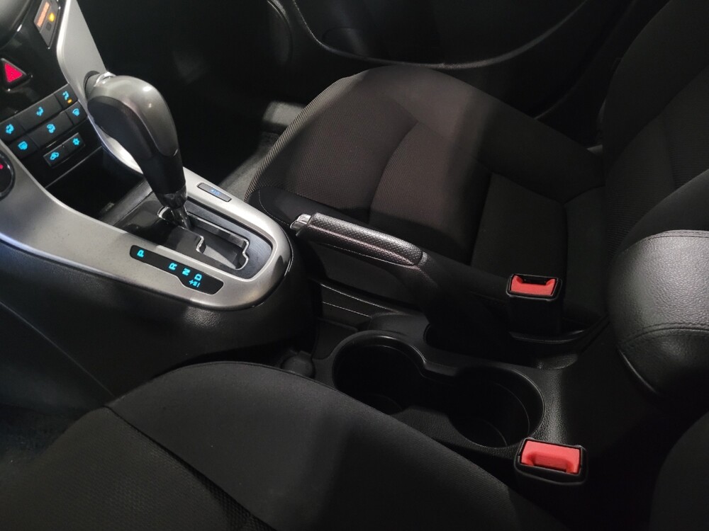 2016 Chevrolet Cruze in Savannah, GA 31419 - 18136853 26