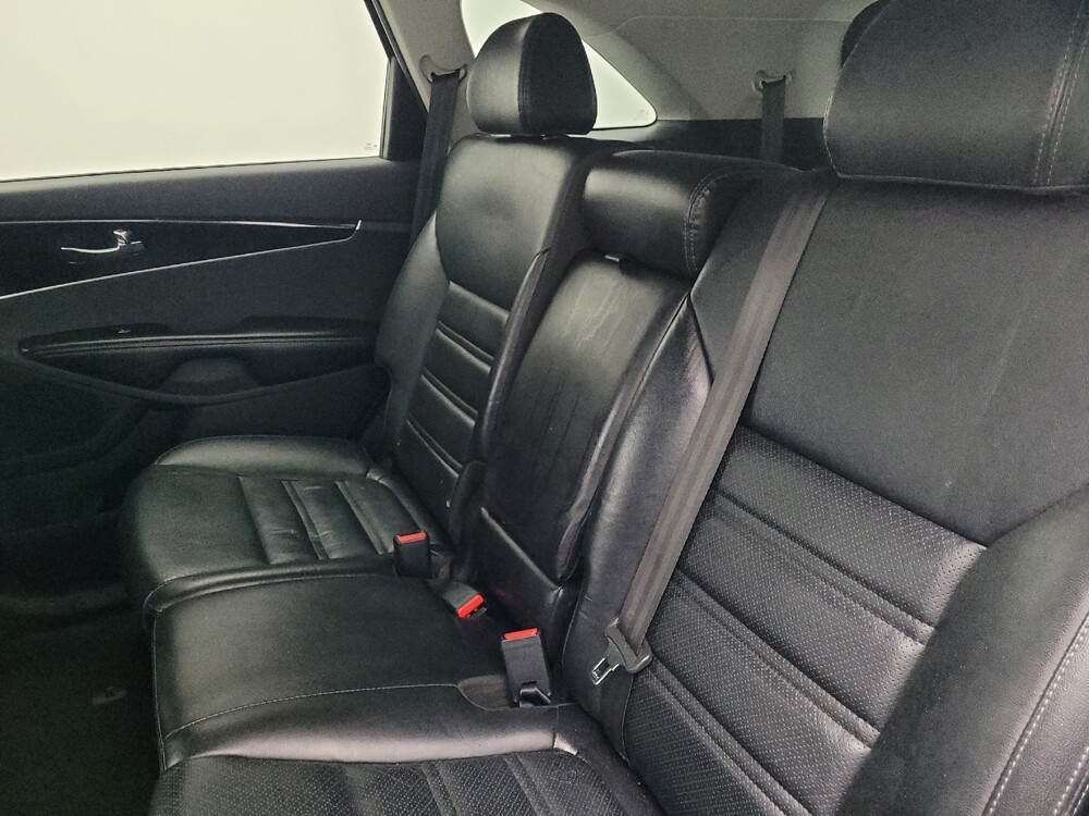 2019 Kia Sorento in Savannah, GA 31419 - 18136854 18