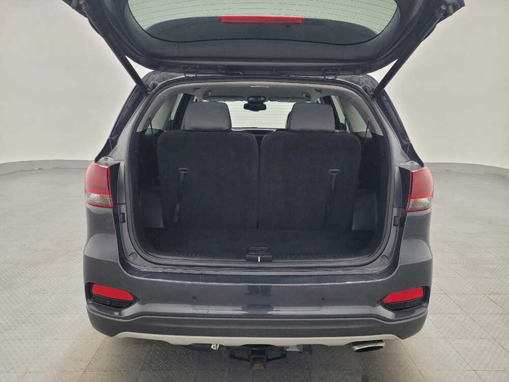 2019 Kia Sorento in Savannah, GA 31419 - 18136854 29