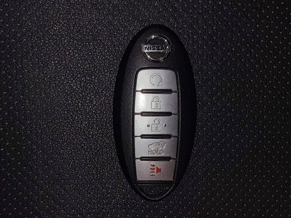 2018 Nissan Rogue in Jacksonville, FL 32210 - 18136856 32