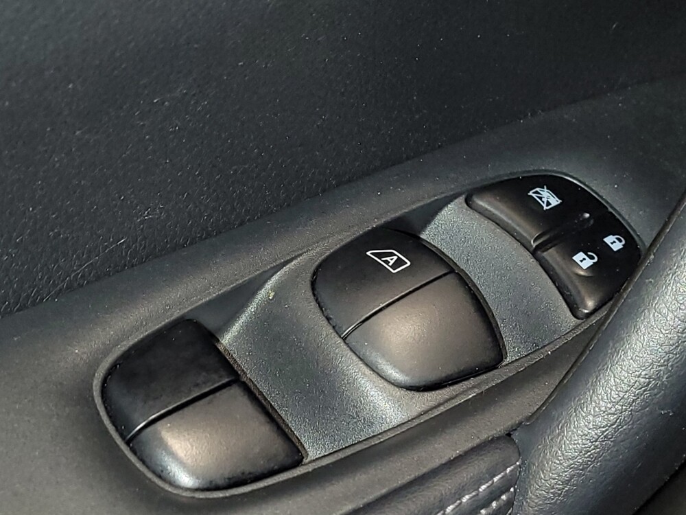 2018 Nissan Rogue in Jacksonville, FL 32210 - 18136856 27