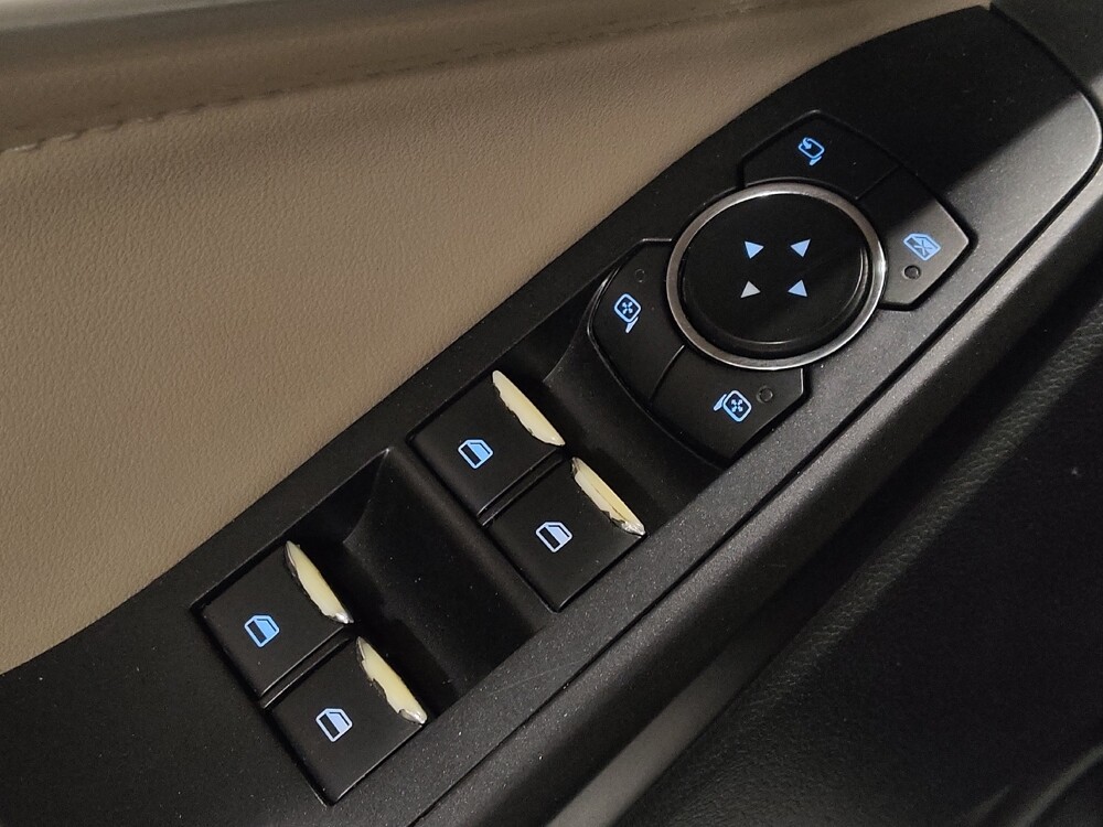 2020 Ford Explorer in Miami, FL 33157 - 18136858 27