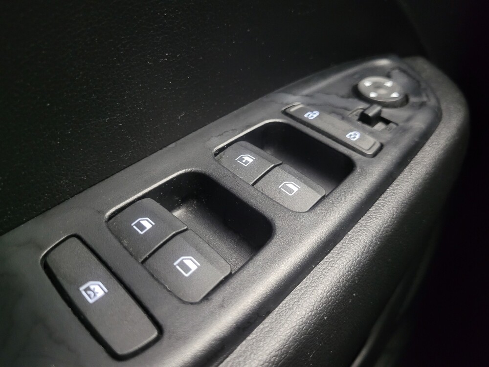 2020 Hyundai Venue in Highland, IN 46322 - 18136869 27