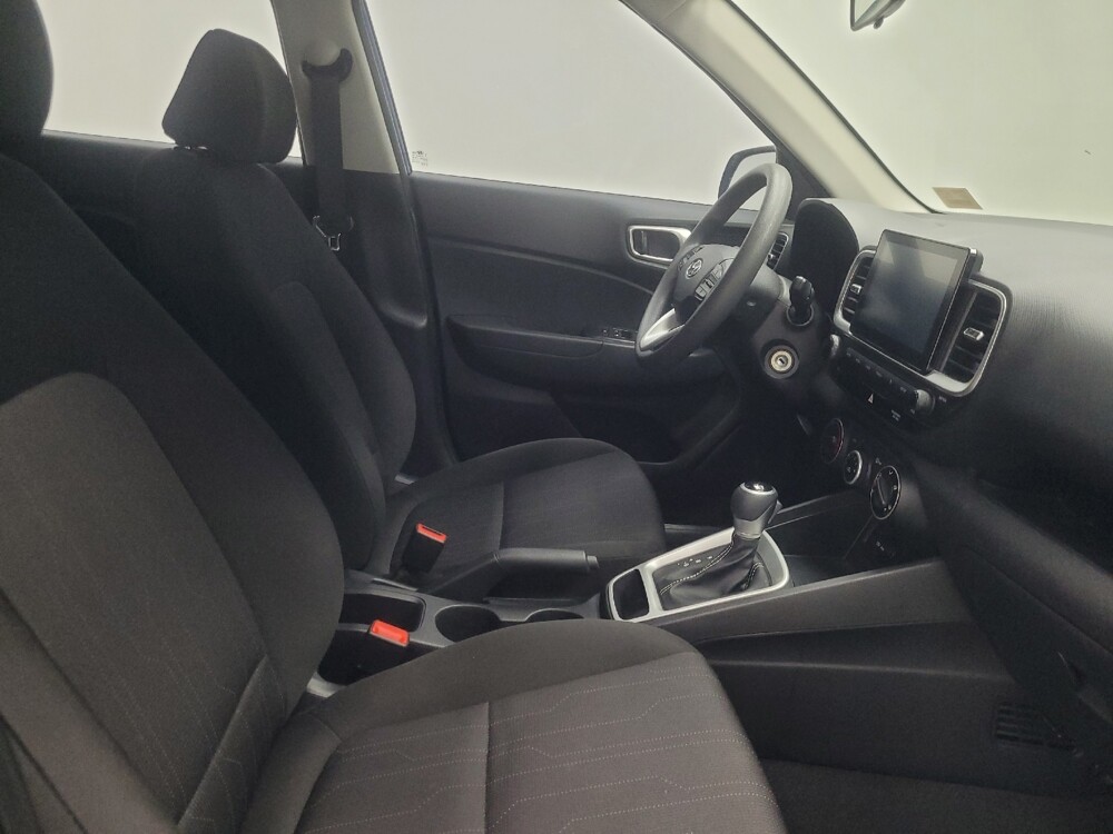 2020 Hyundai Venue in Highland, IN 46322 - 18136869 21