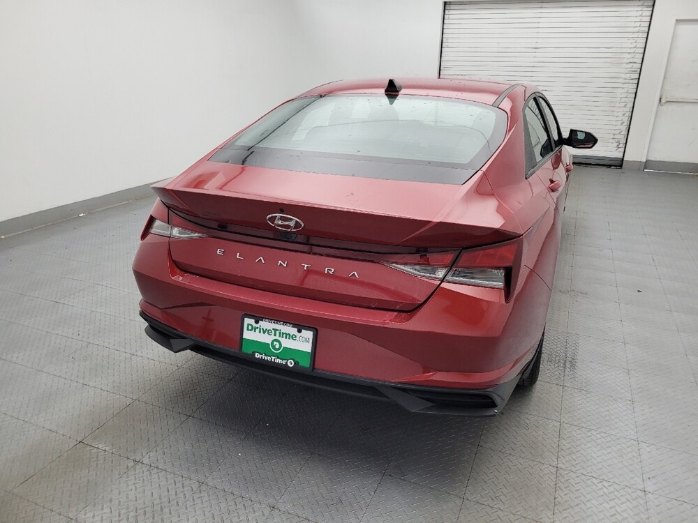 2023 Hyundai Elantra in Fayetteville, NC 28304 - 18136878 7