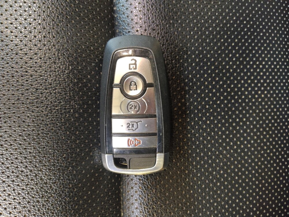 2020 Ford Escape in Greenville, SC 29607 - 18136886 32