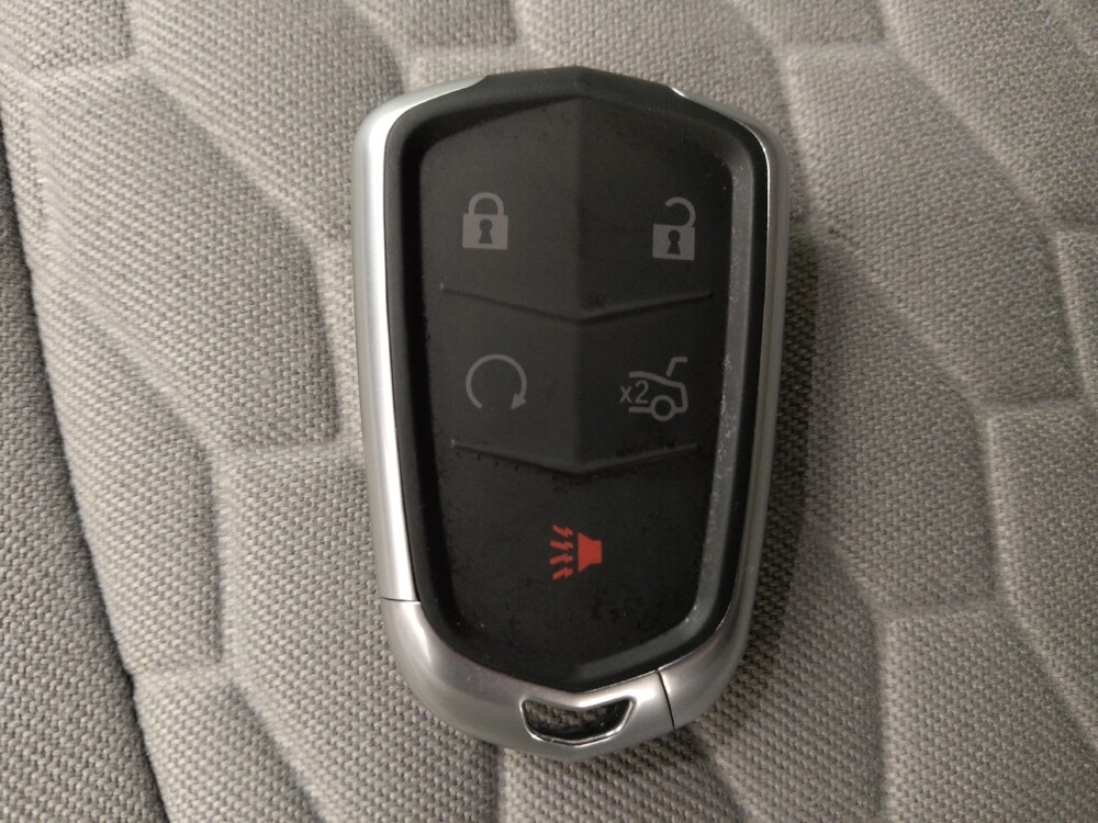 2021 Chevrolet Equinox in Lakewood, CO 80215 - 18136894 32