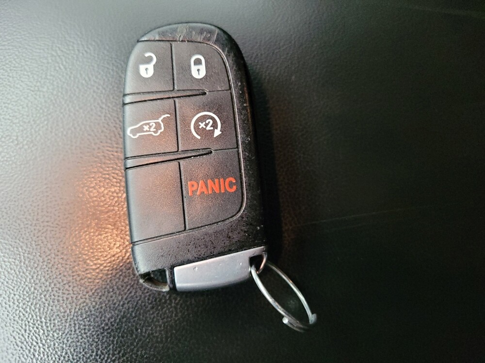 2018 Jeep Grand Cherokee in Memphis, TN 38128 - 18136903 32