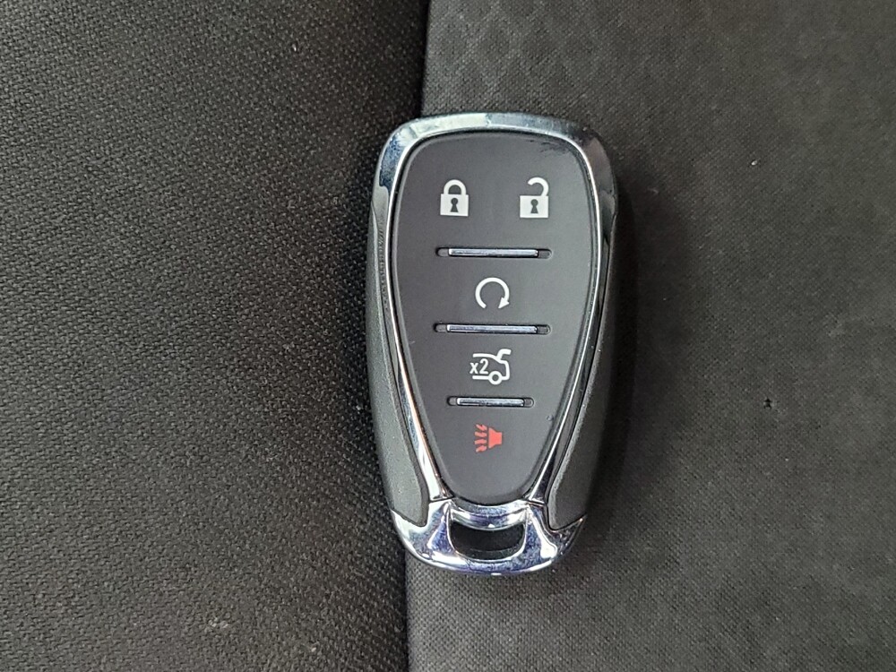 2020 Chevrolet Malibu in Memphis, TN 38115 - 18136905 32