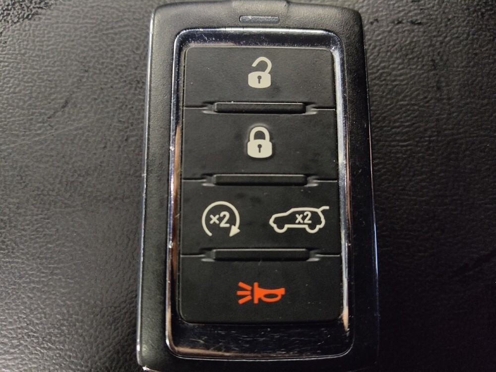 2021 Jeep Grand Cherokee L in Houston, TX 77060 - 18136912 32