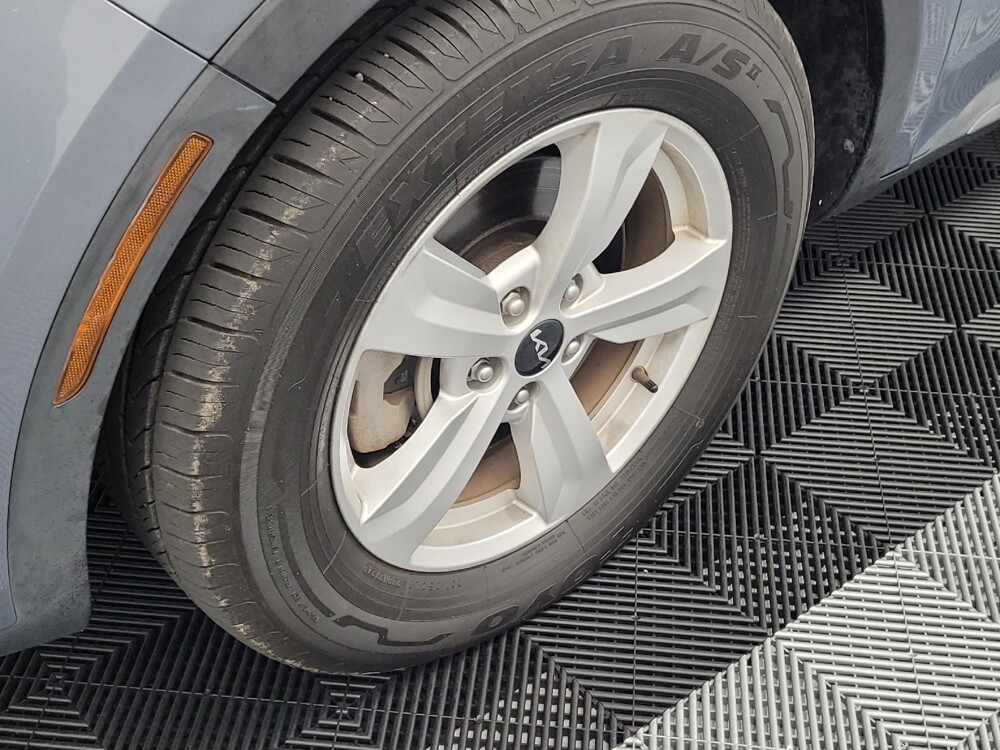 2023 Kia Sorento in Houston, TX 77034 - 18136917 31