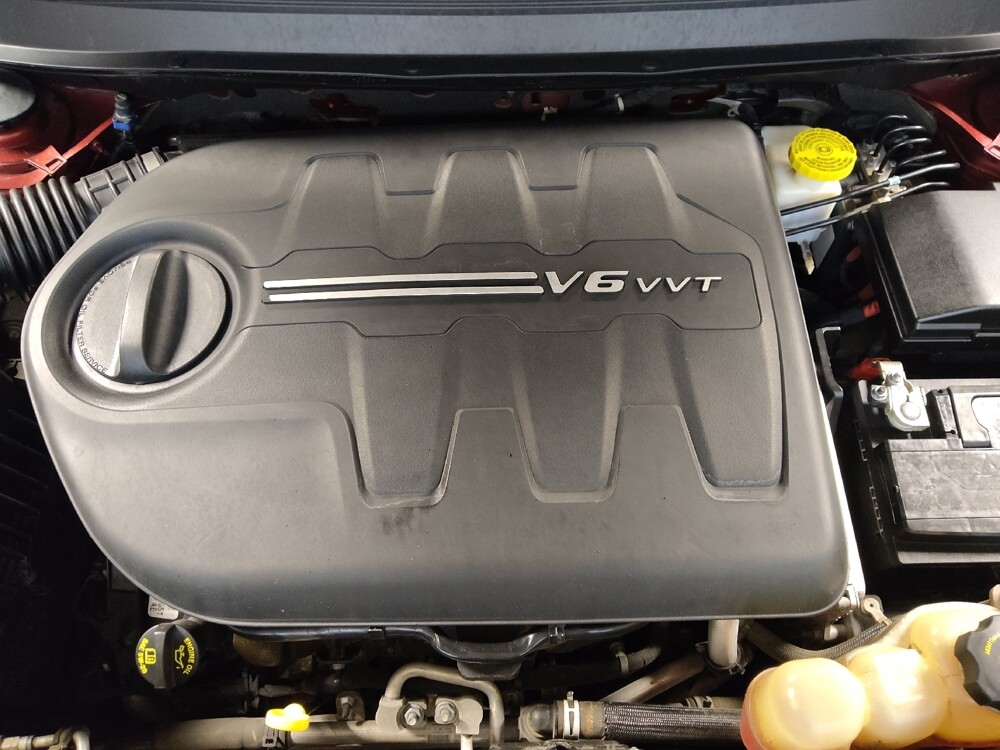 2020 Jeep Cherokee in Houston, TX 77060 - 18136926 30