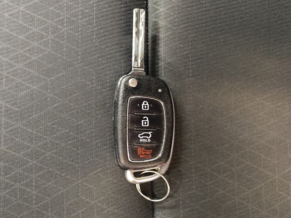 2016 Hyundai Tucson in Cincinnati, OH 45255 - 18136928 32