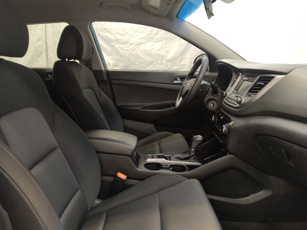 2016 Hyundai Tucson in Cincinnati, OH 45255 - 18136928 21