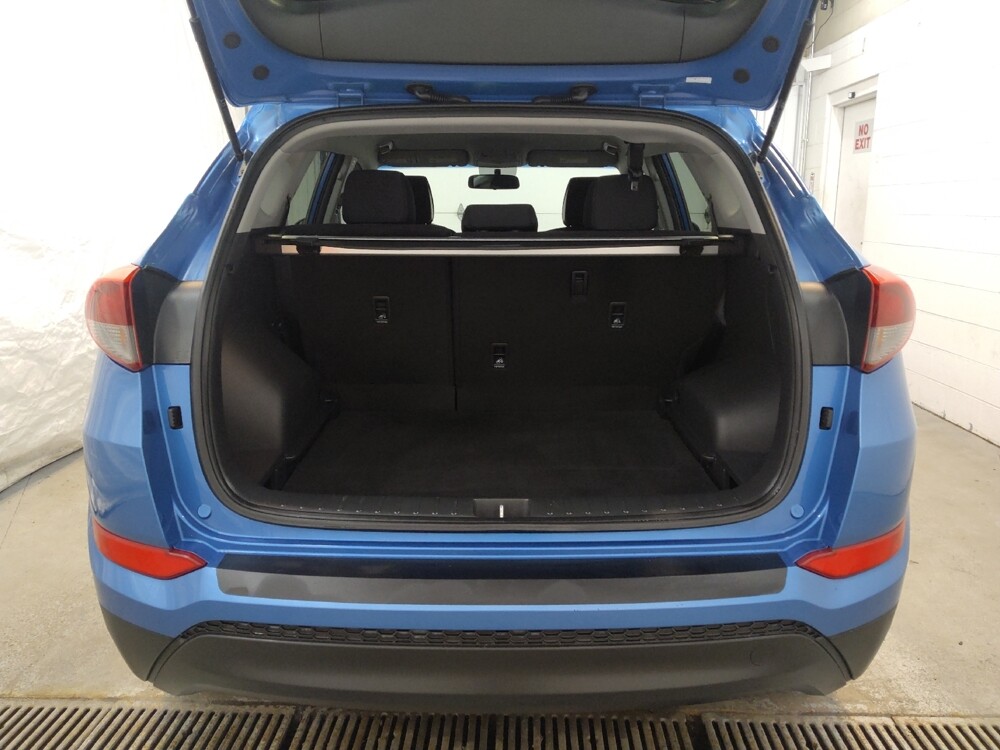 2016 Hyundai Tucson in Cincinnati, OH 45255 - 18136928 29