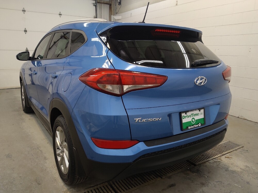 2016 Hyundai Tucson in Cincinnati, OH 45255 - 18136928 5