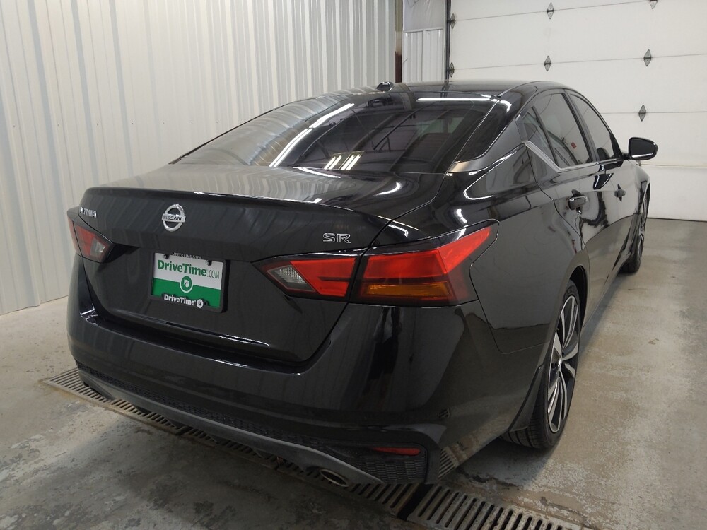 2019 Nissan Altima in Cincinnati, OH 45255 - 18136929 9